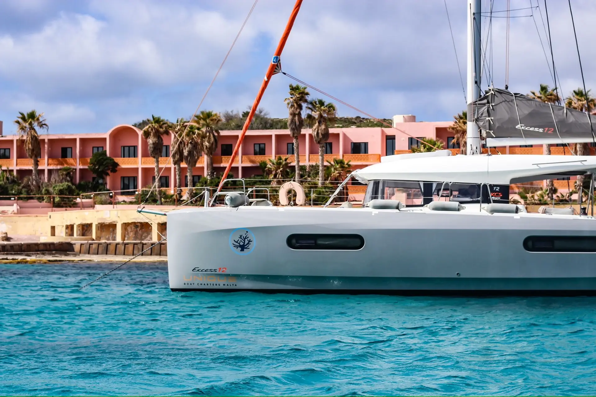 Luxury 8-hour catamaran charter in Malta